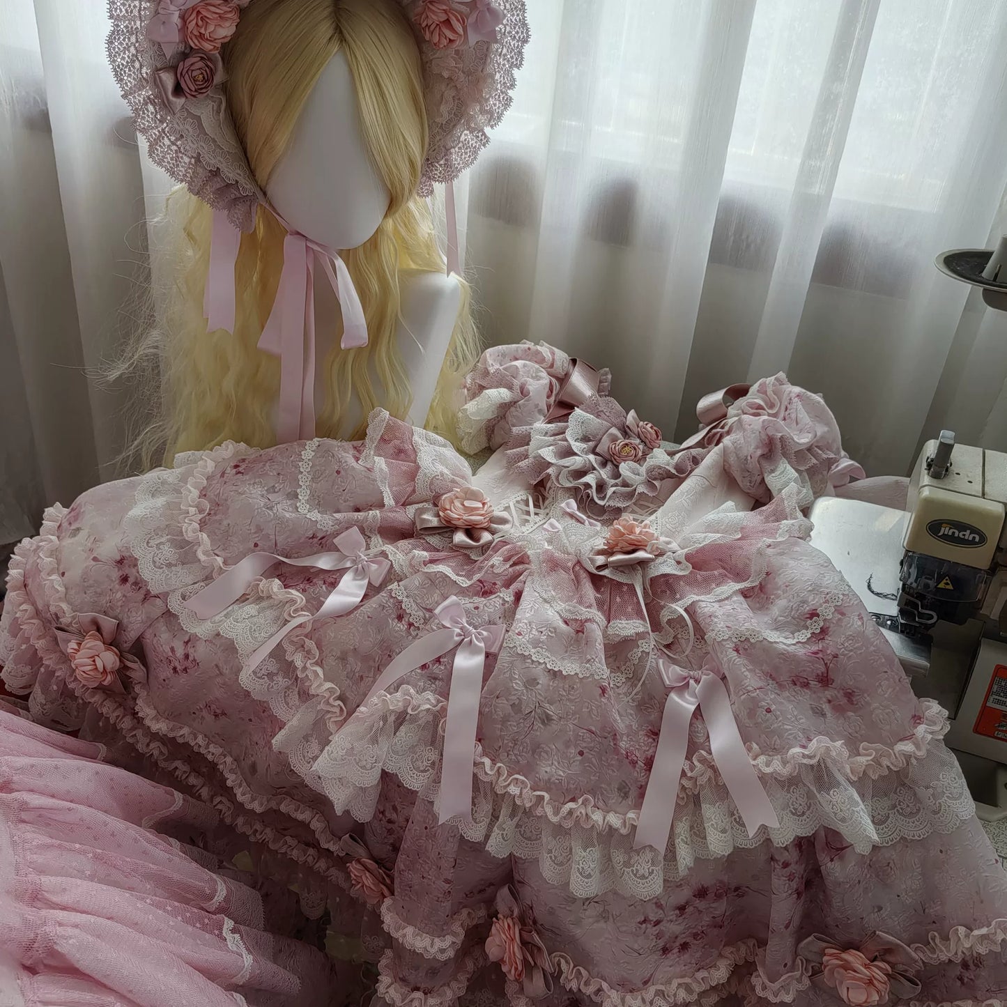 Rose Manor Lolita Dress – Trailing Princess Ballgown | Yu Laoban
