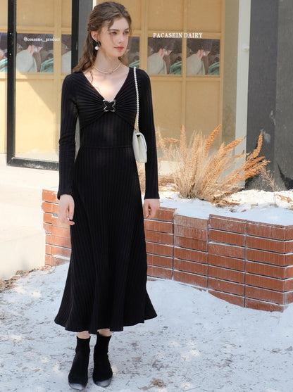 Long Slim Sonata Dress Queen Retro