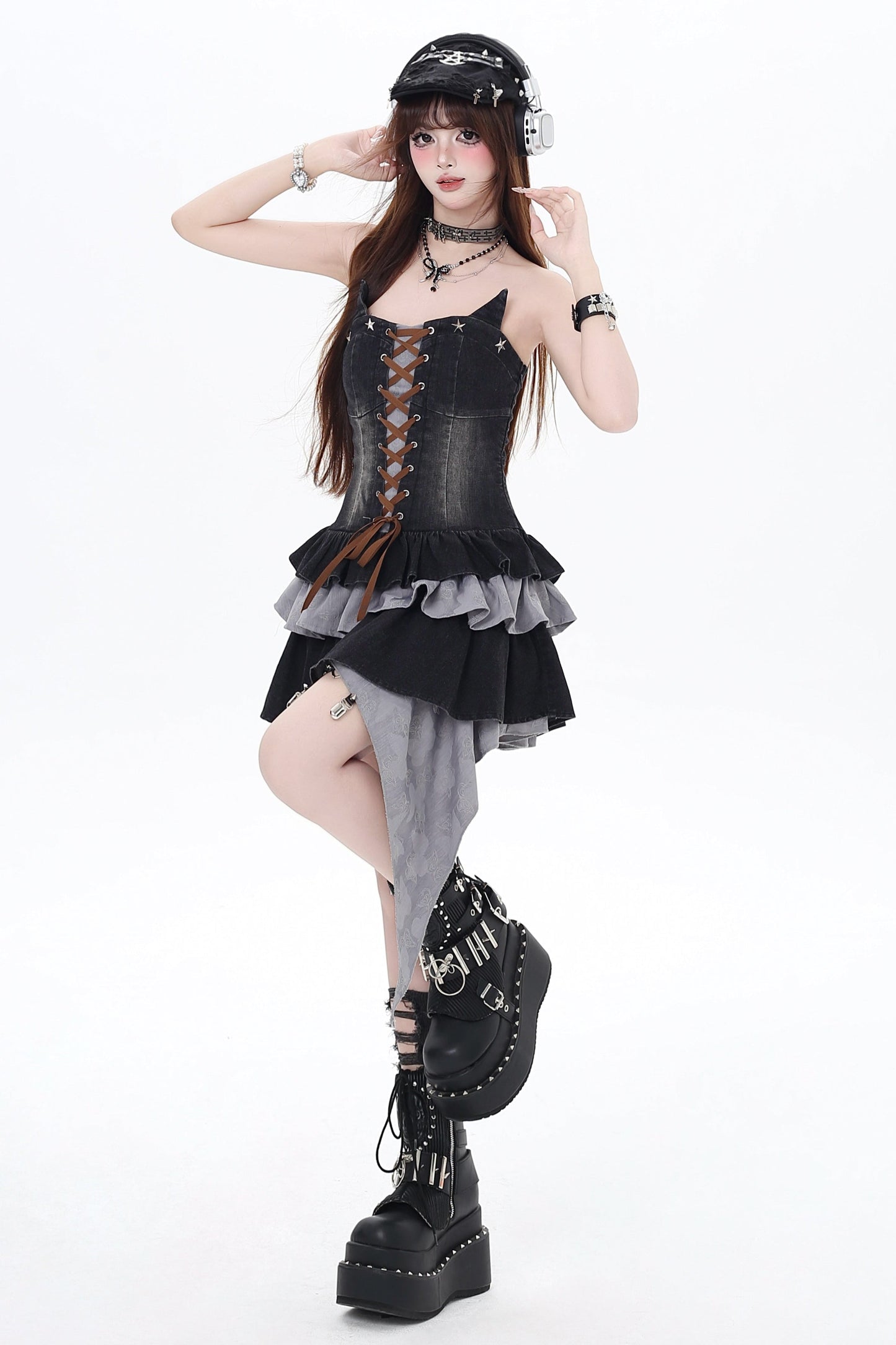 Schlankes Denim-Girl-Millennial-Spice-Kleid