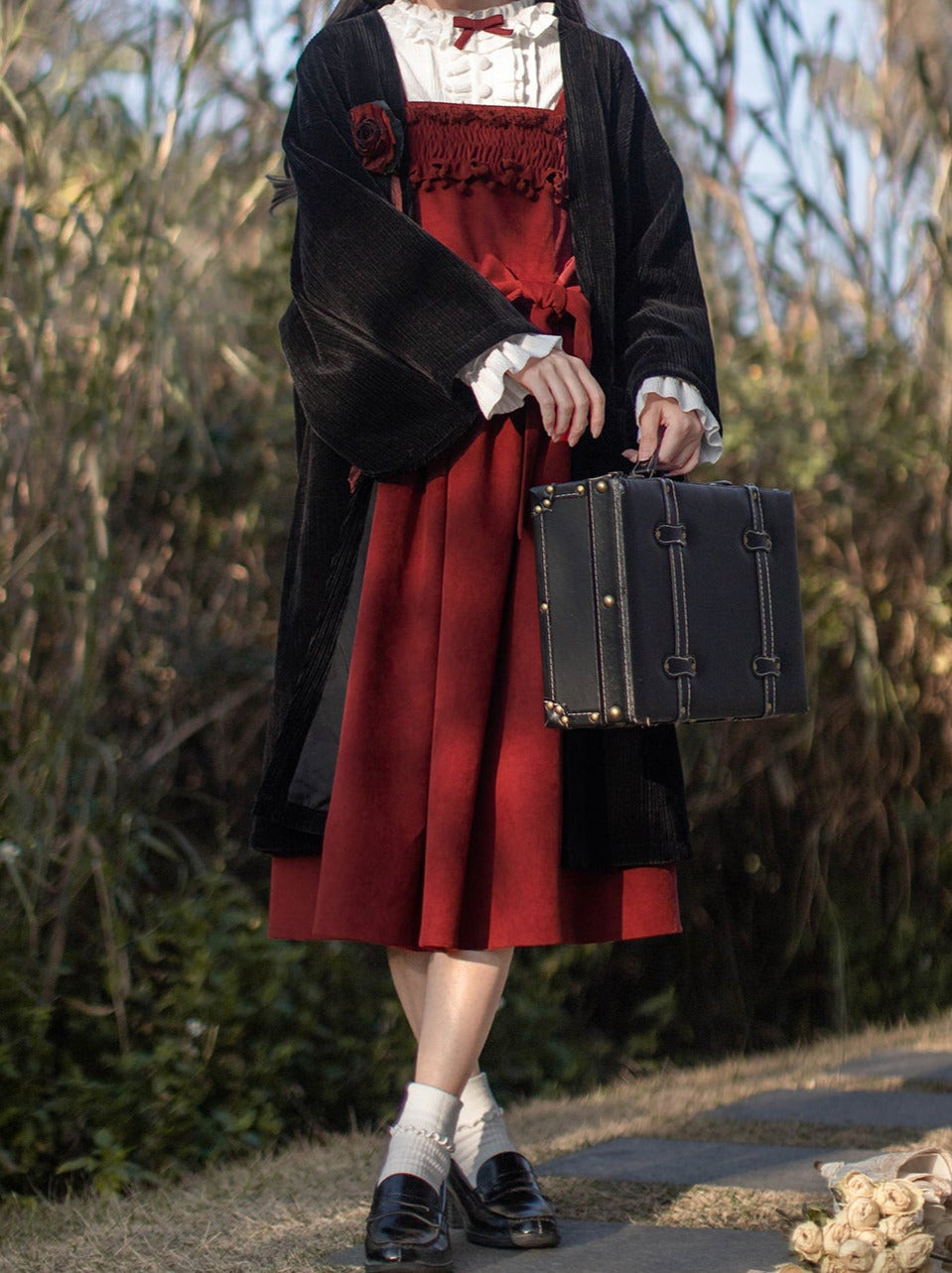 Poem Weave White Feather Dress Innershirt Rose Corsage + Ruffle Red Ruffle Retro Jacket Suspender Rose