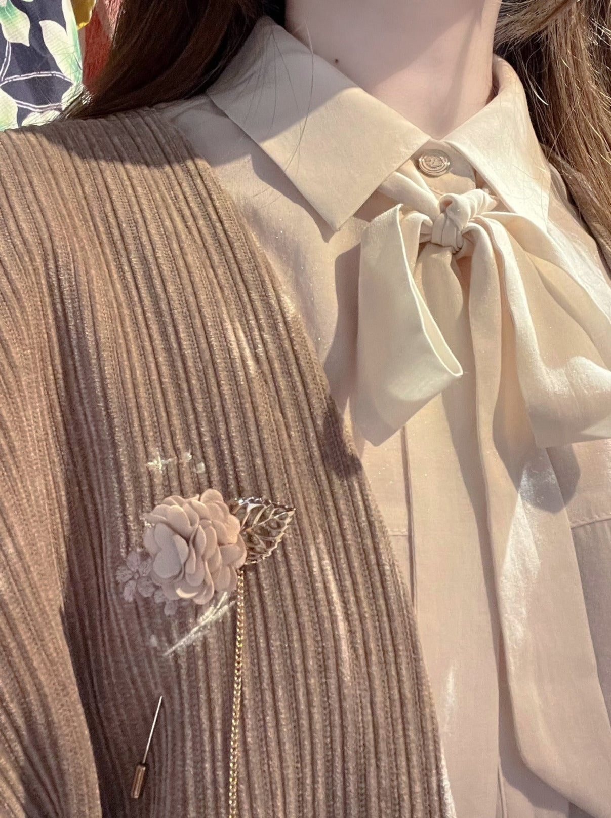 Chiffon Jacket Skirt Retro + Ribbon Checkered Dark Feather Skirt Shirt + Note Showa Brooch Cherry Gray