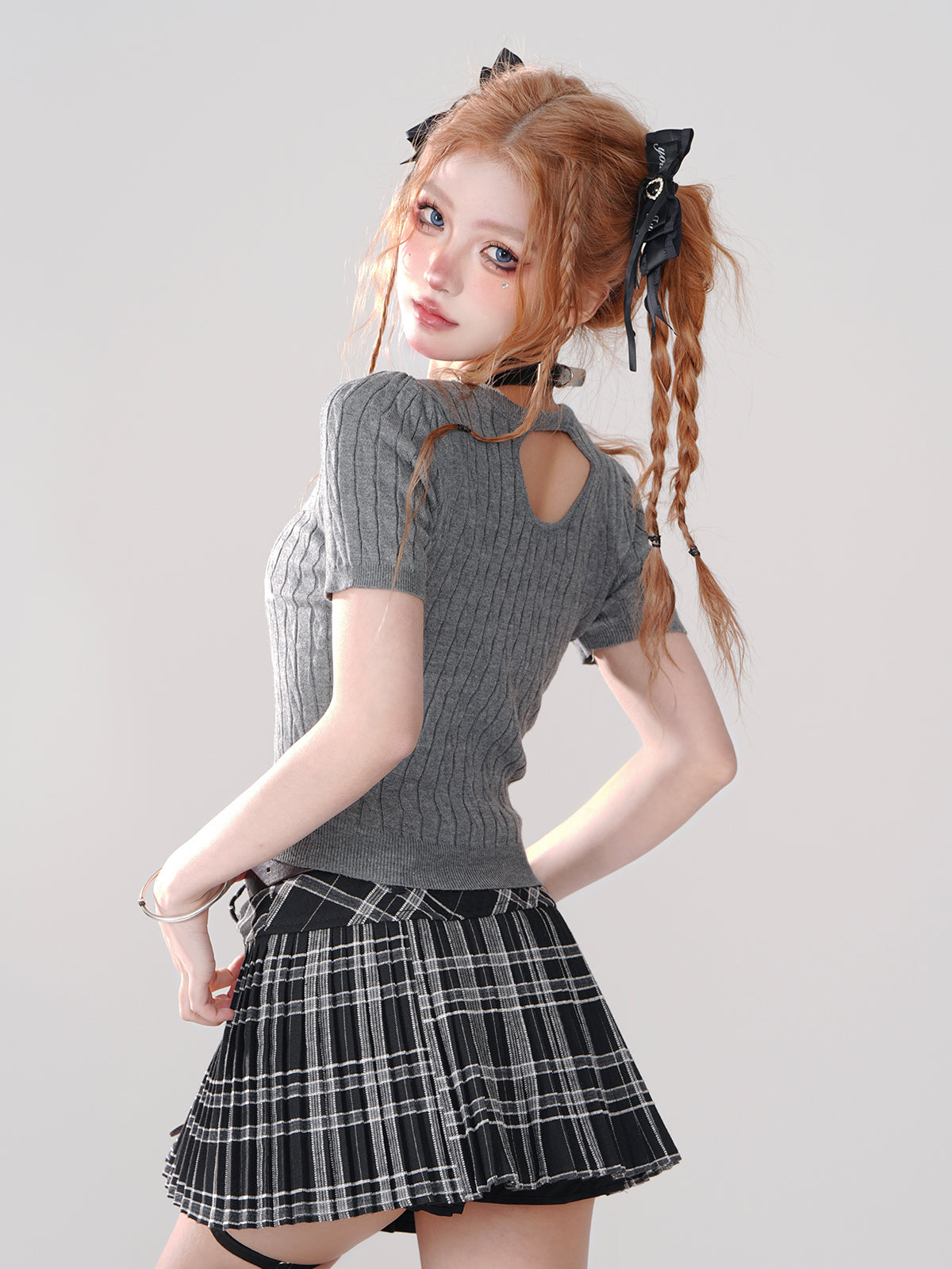 ガーリーなリボンショートトップタイト