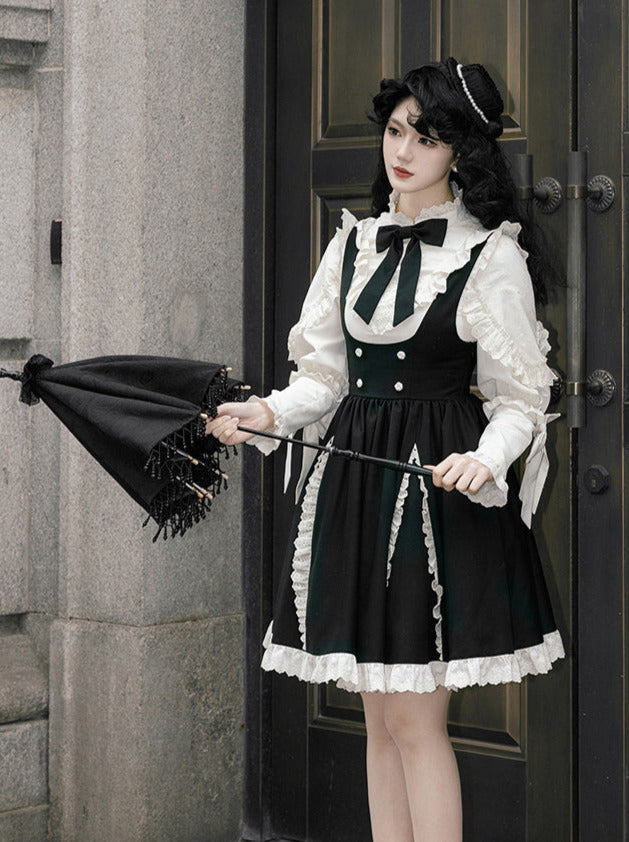 Rüschenrock mit Riemenband und Stehkragen