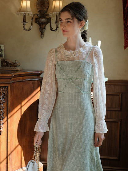 Perlen-Hosenträger, französischer Spitzenrock, Hemd + lang