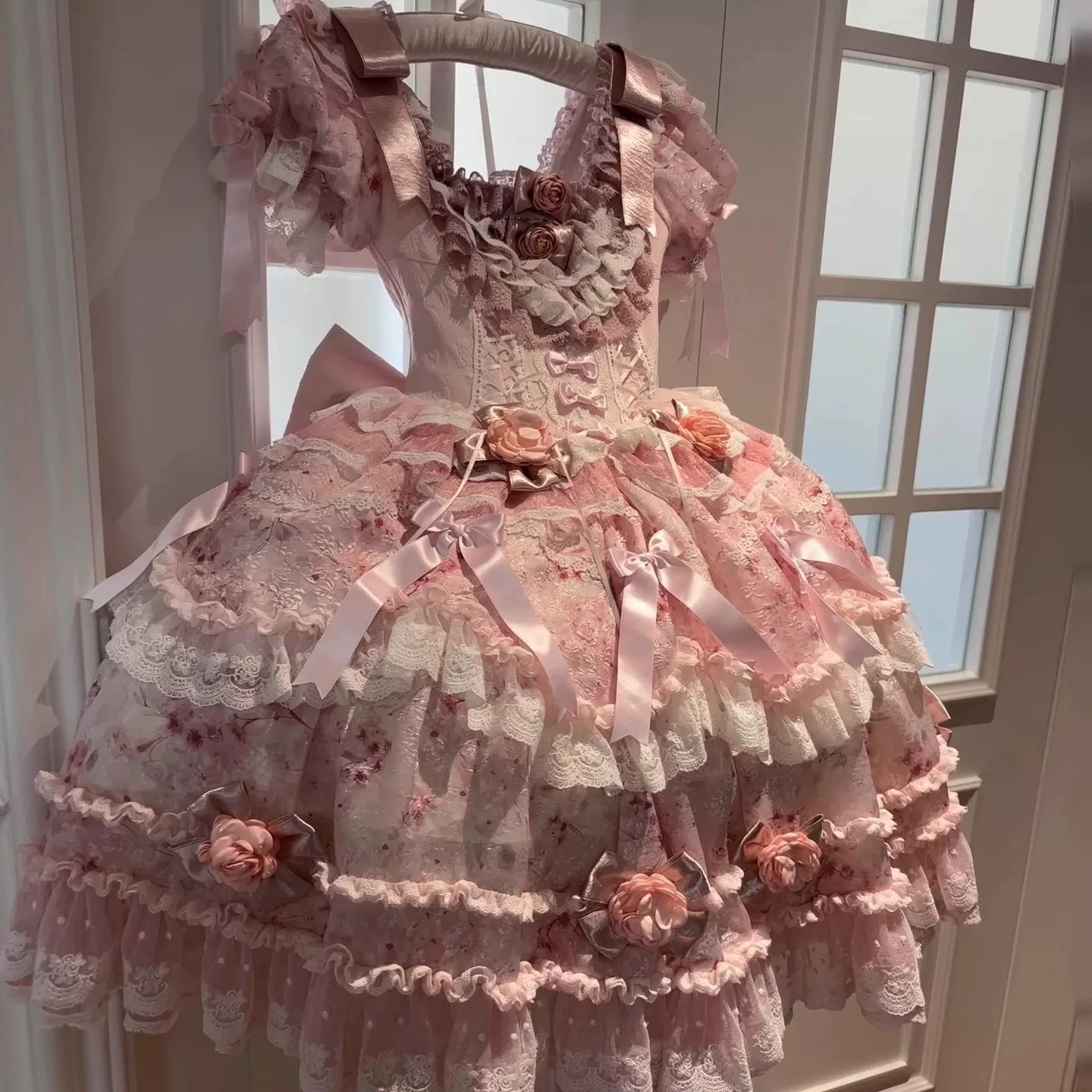 Rose Manor Lolita Dress – Trailing Princess Ballgown | Yu Laoban