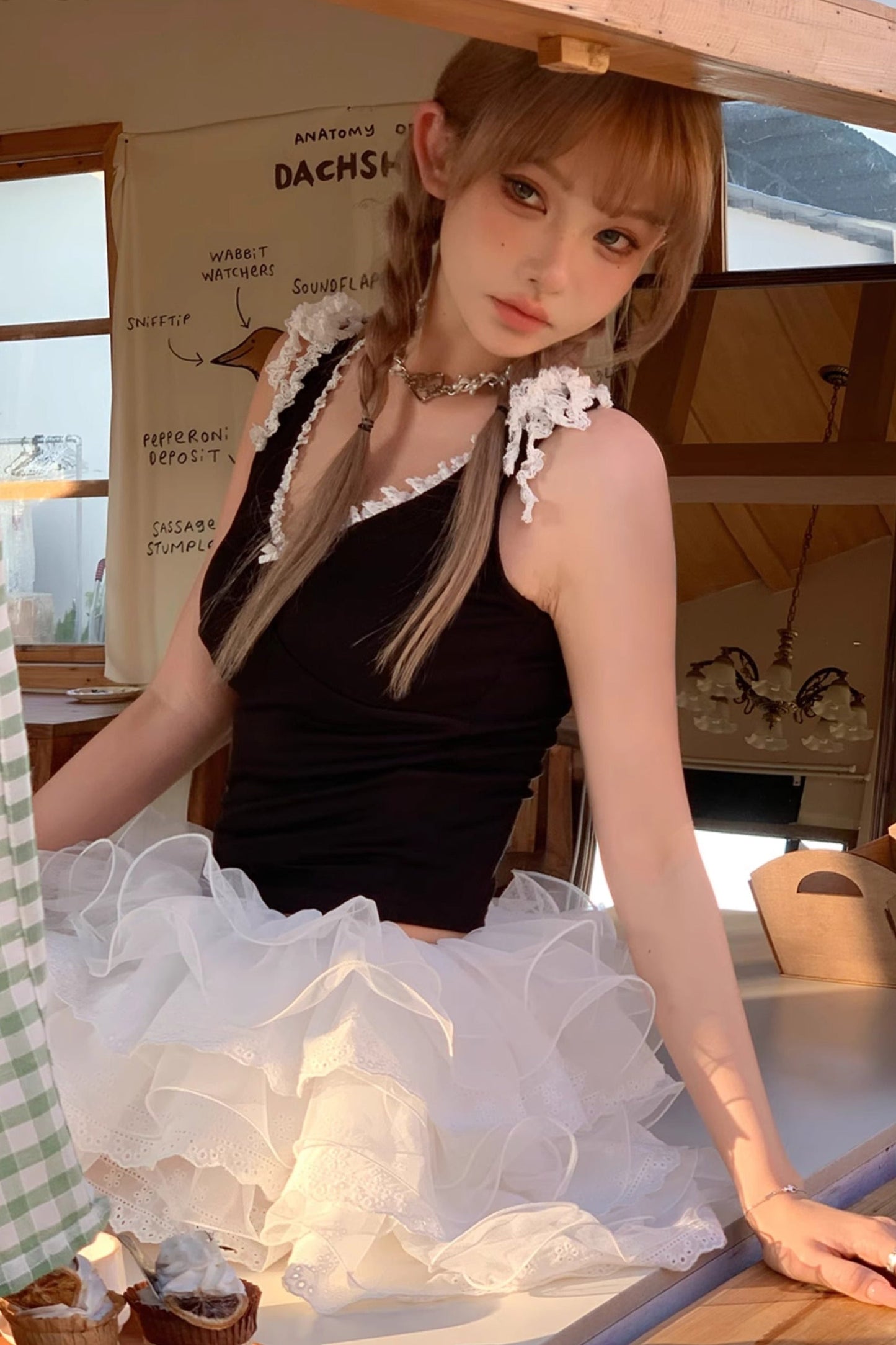 ベストトリムダブルVネックレース