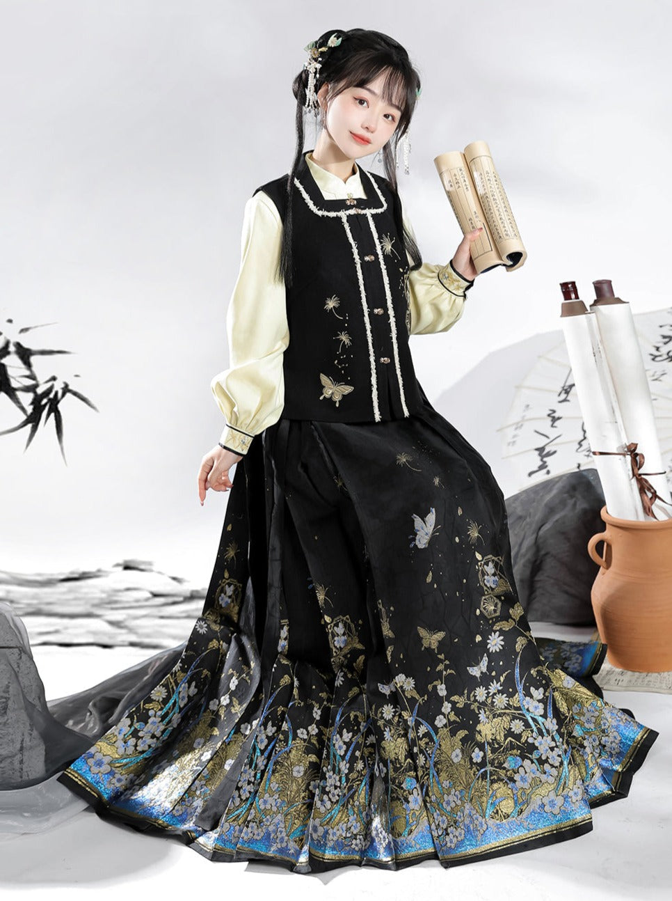 Weste Rock Plissee Bluse Wunderschöner Schmetterling