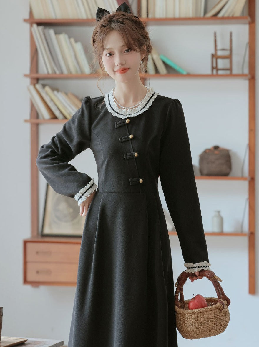 Süßes dunkles Retro-Spitzenkleid