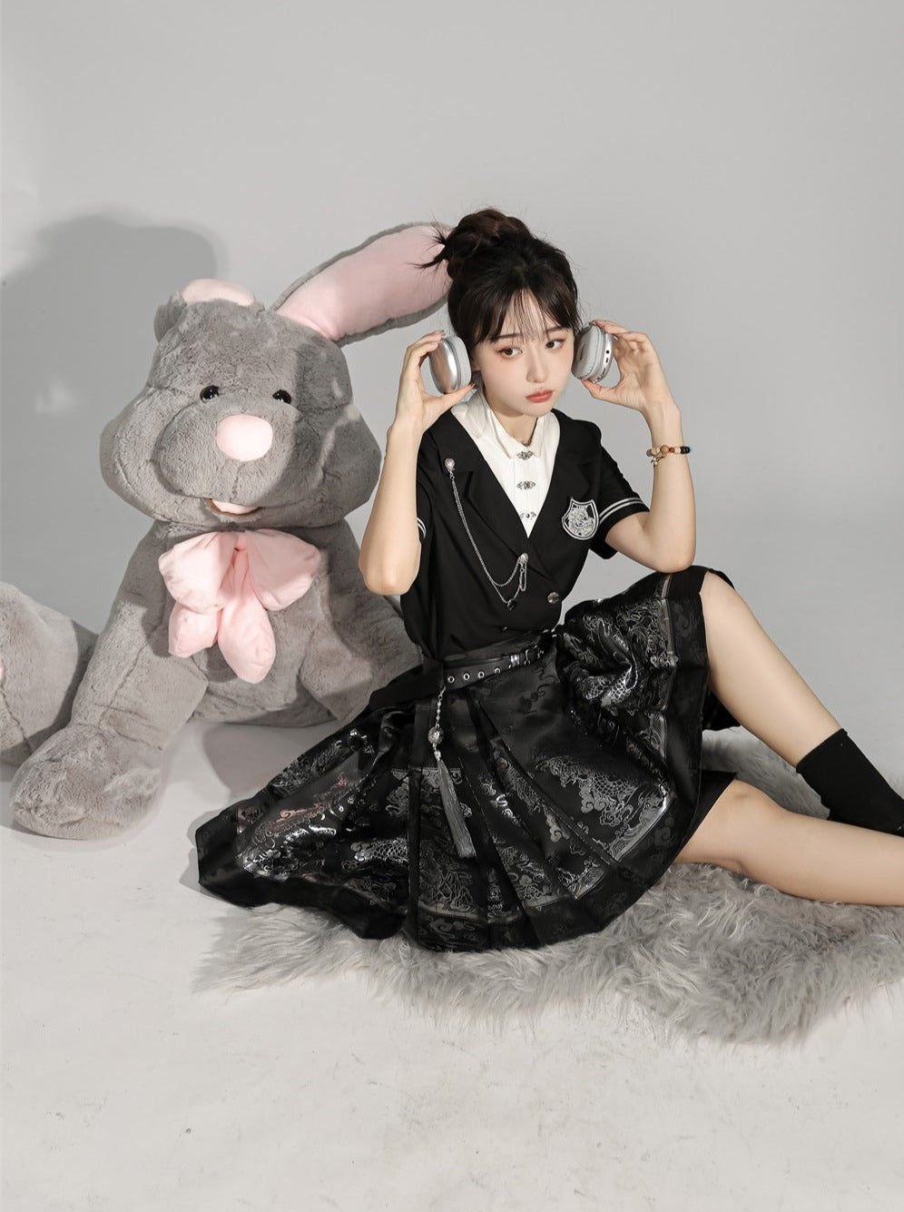 Top Short College China + Rock