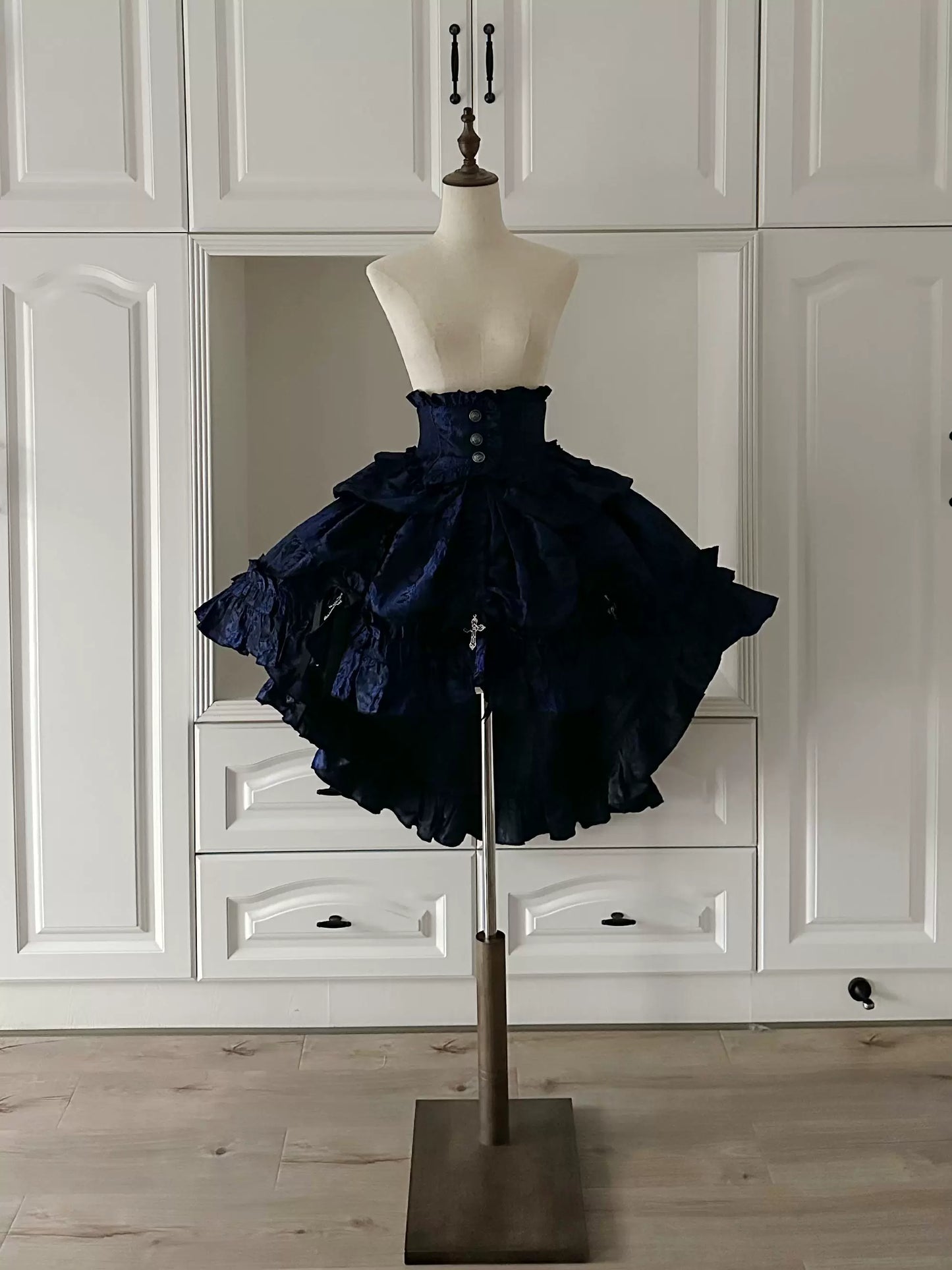 IS ME Nocturne Cross Gothic Lolita Dress Set