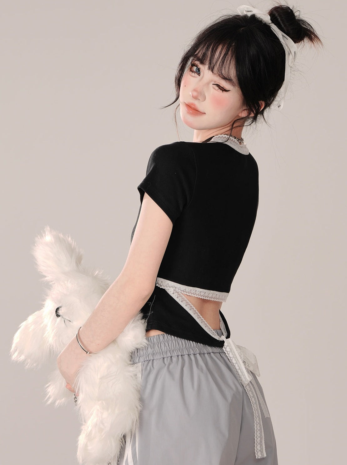 Schwarze Oberteile mit kurzem Design von Little Short Angel