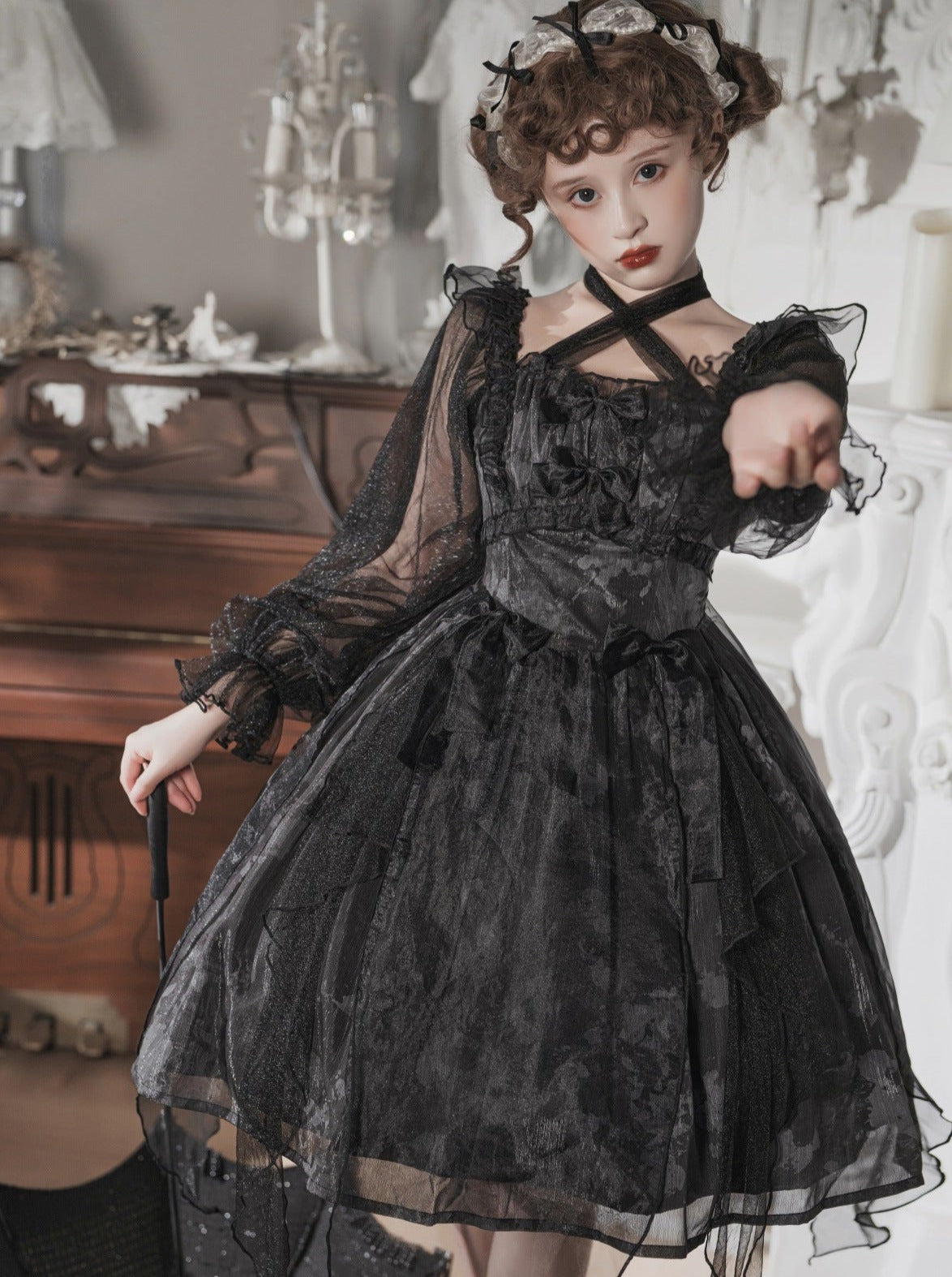 Dunkles Kleid Kleine Gothic Lolita Prinzessin