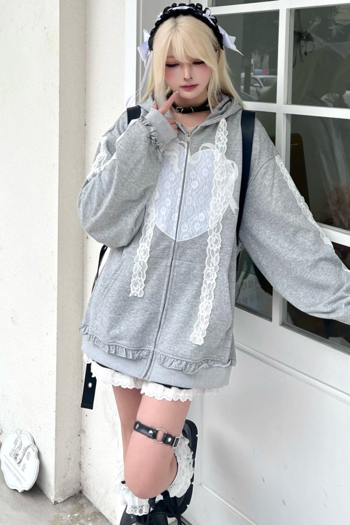 チル ジップスルー レース フード付きパーカー