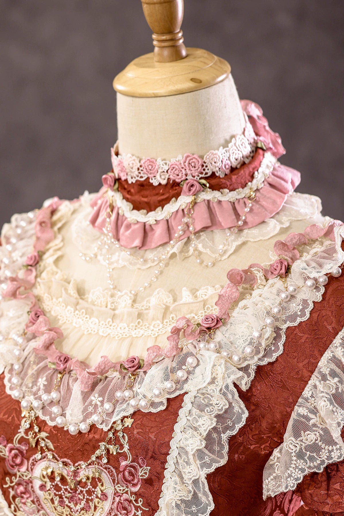 Antique Cake Rose Moonlight neck accessory with lace trim by BR Thorn Rose