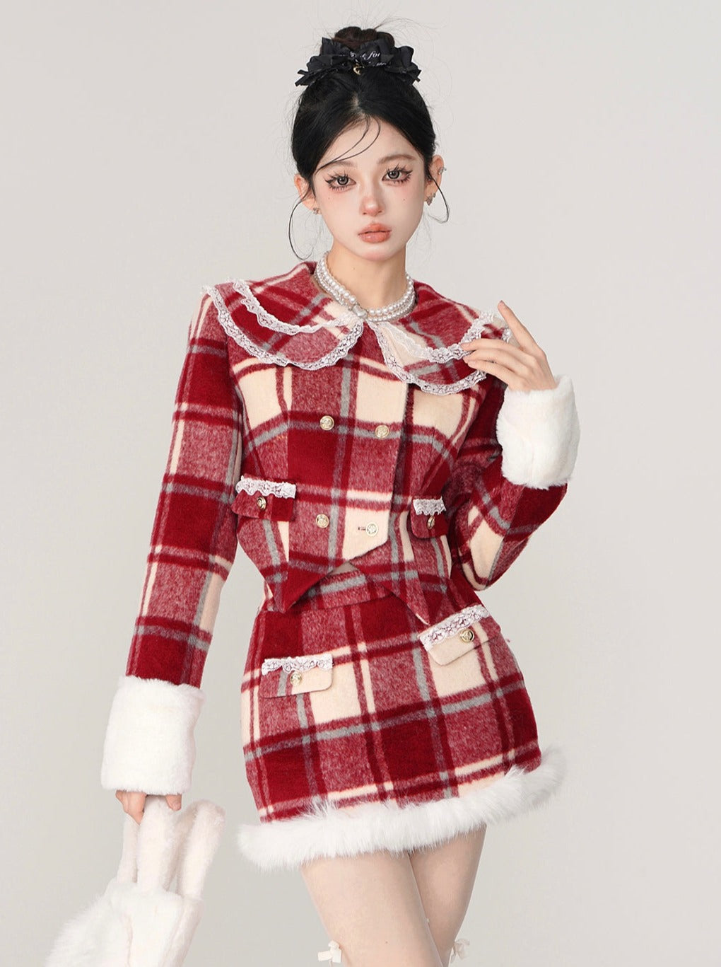 Retro-Jacke mit französischem Spitzenkragen und Karomuster + Doppelrock mit Pelzkaro