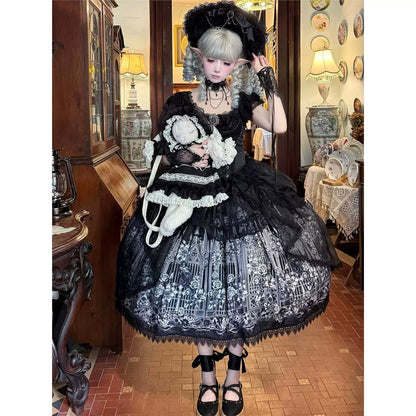Han Guniang black JSK styled with bonnet and plush bag