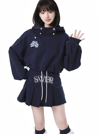 Capricenvy – Blauer College-Anzug im neuen Stil