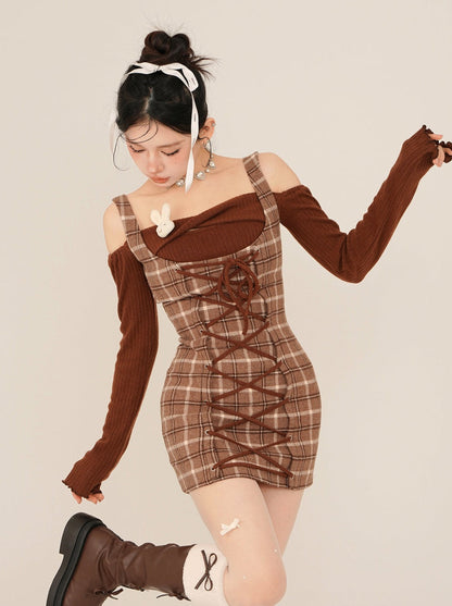 チェックラビットファーマント＋タイトレースアップサスペンダースカート