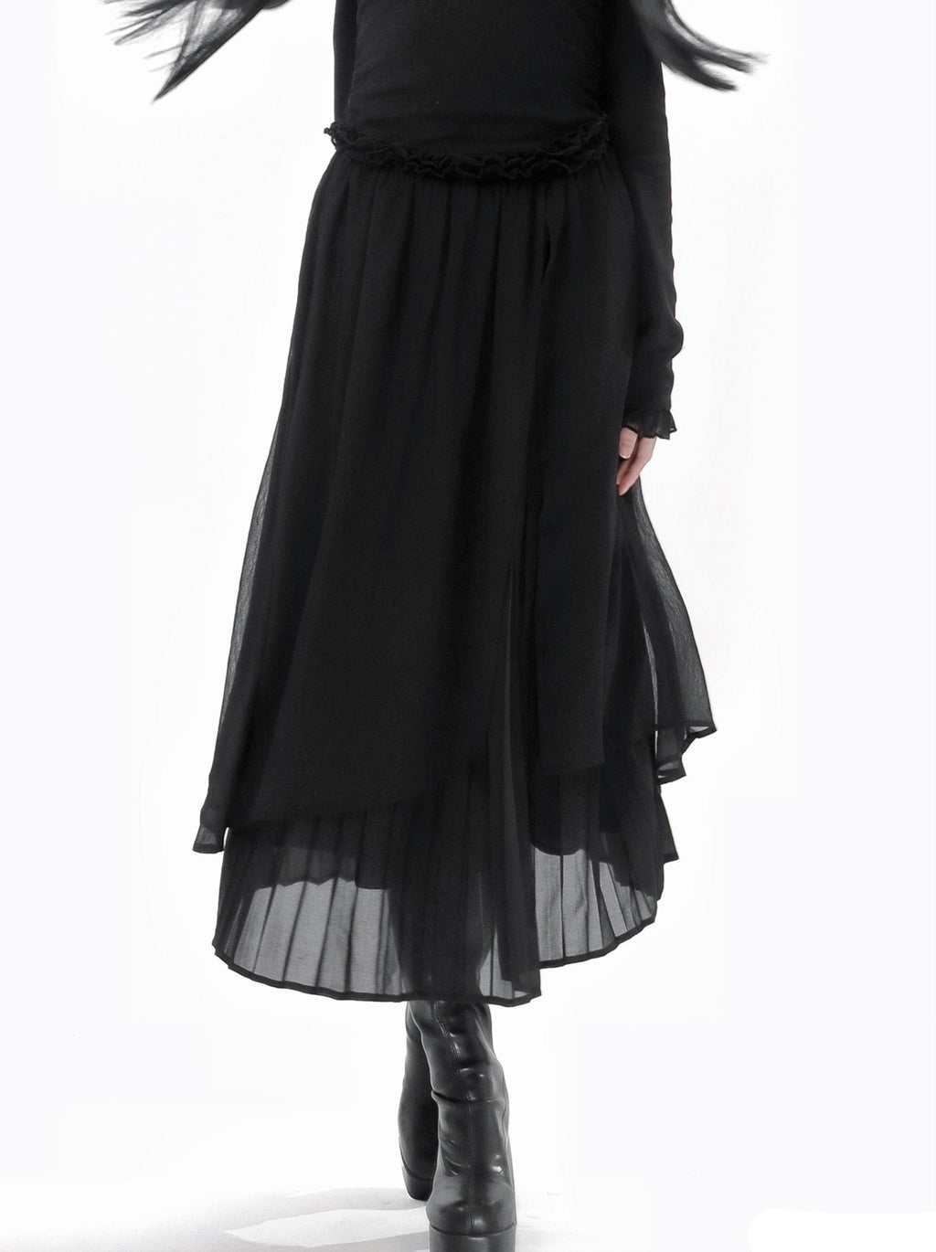 China Hoight Black Knit Springing Waist Frill Turu Dress