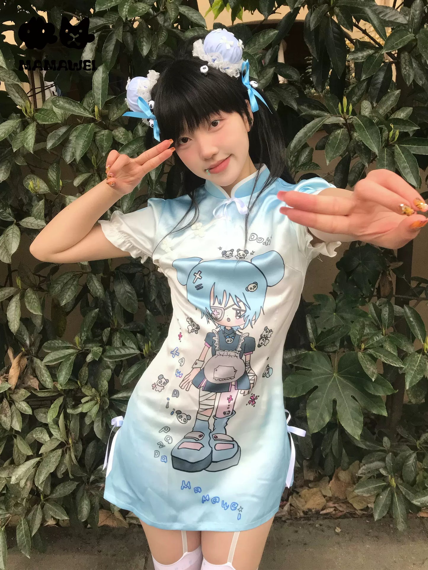 サブカルチャーエプロンドレスブルータイト+ガール