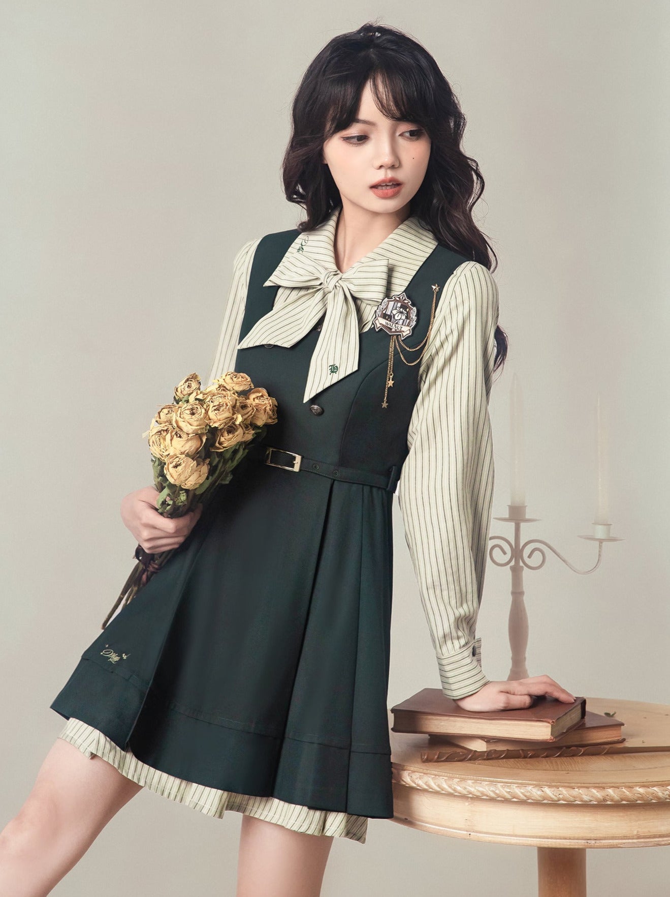 ストライプベスト マジックドレス ナイト刺繍スーツ シャツドレス バッジ