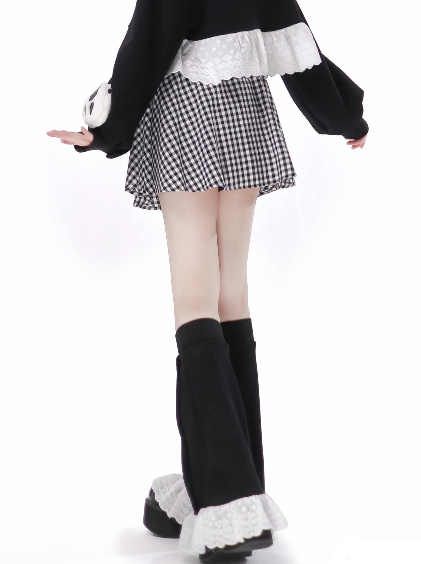 Plash Schwarzer Anzug mit langem Rock und Schweißband