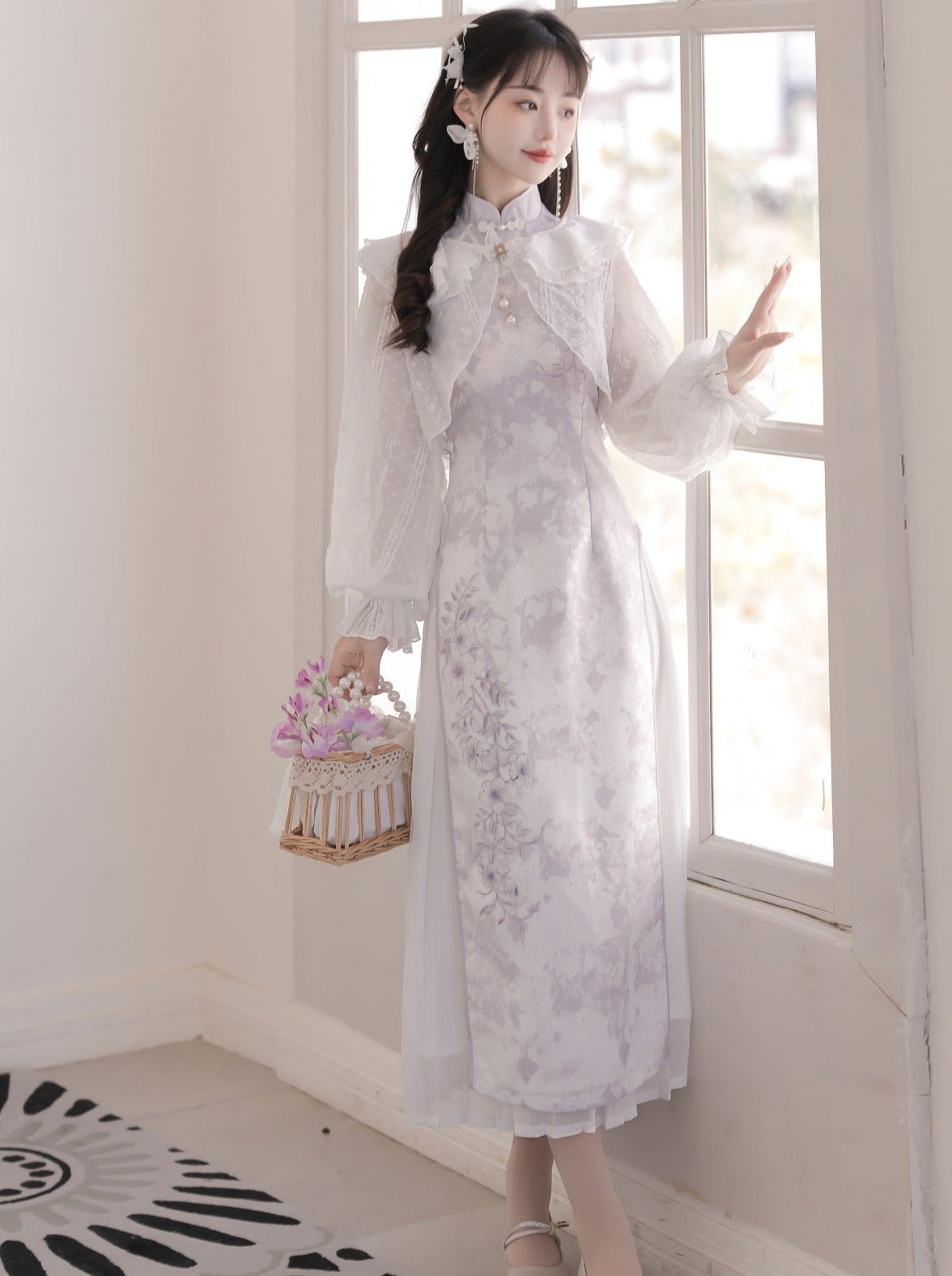 フリルチャイナドレス + 紫のカーディガン 薄手の花柄