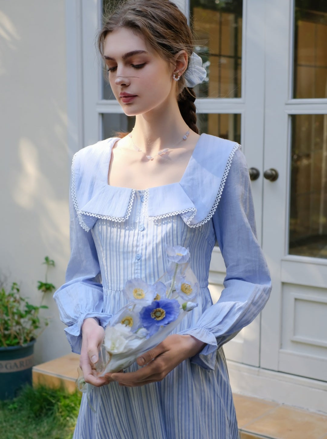 フレンチストライプフリルクイーンラペルサニードレスコースト