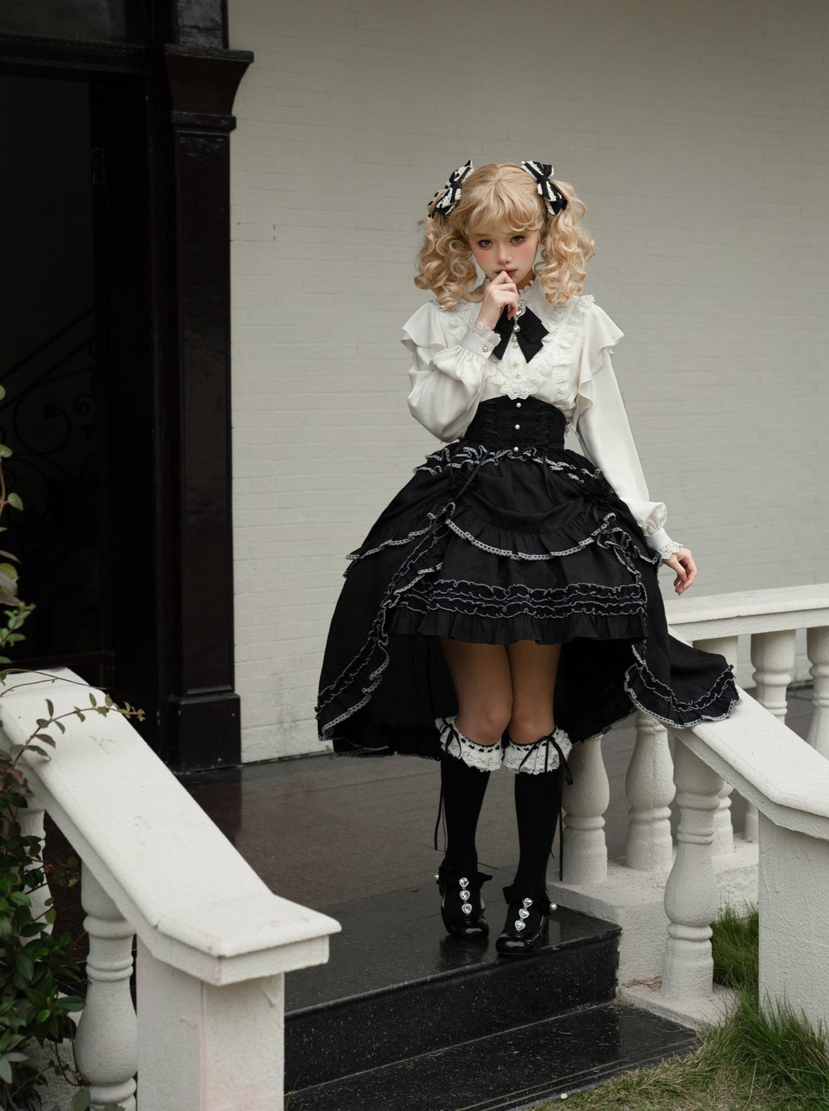 アシンメトリースカート エレガントなフリルフレアブラウス