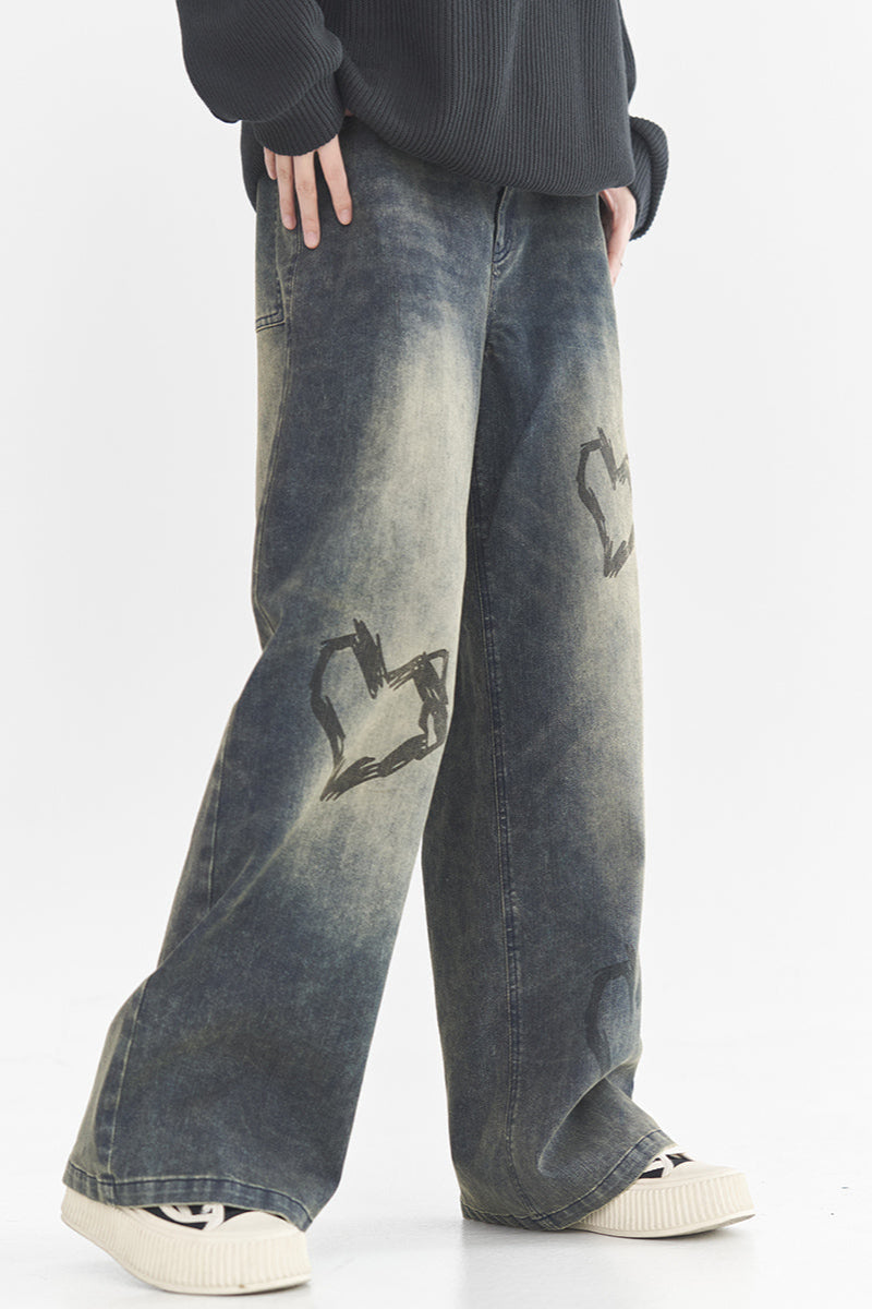 Street-Jeans im Herz-Print-Stil