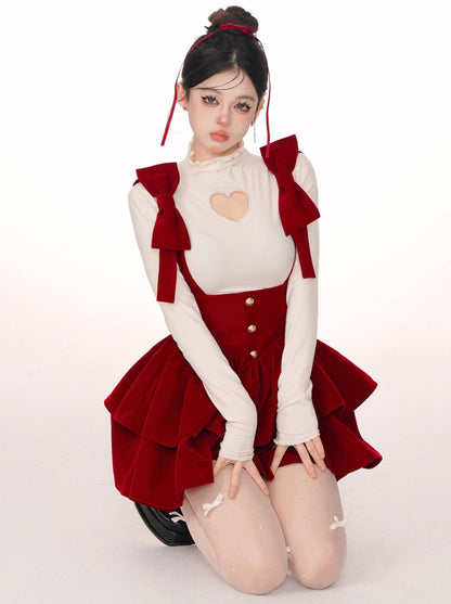 Strapsrock mit Schleife und großen Schultern