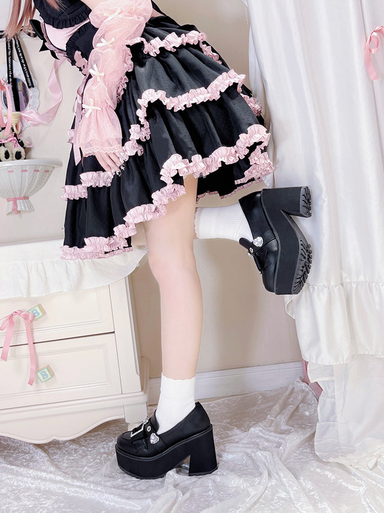 Emaille-Plateauschuhe, matt, spitz zulaufend, schwarz, schwarzer Loafer