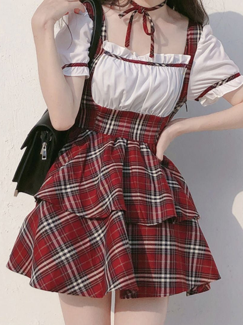 Puffkleid mit Chokerärmeln, schottische Kuchenbandhose, kariert, rot, bauschig