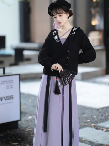 Bluse Langer Dunkler Rock Plissee Blume