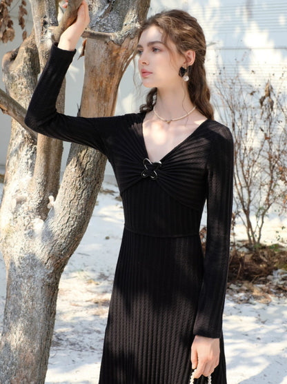 Long Slim Sonata Dress Queen Retro