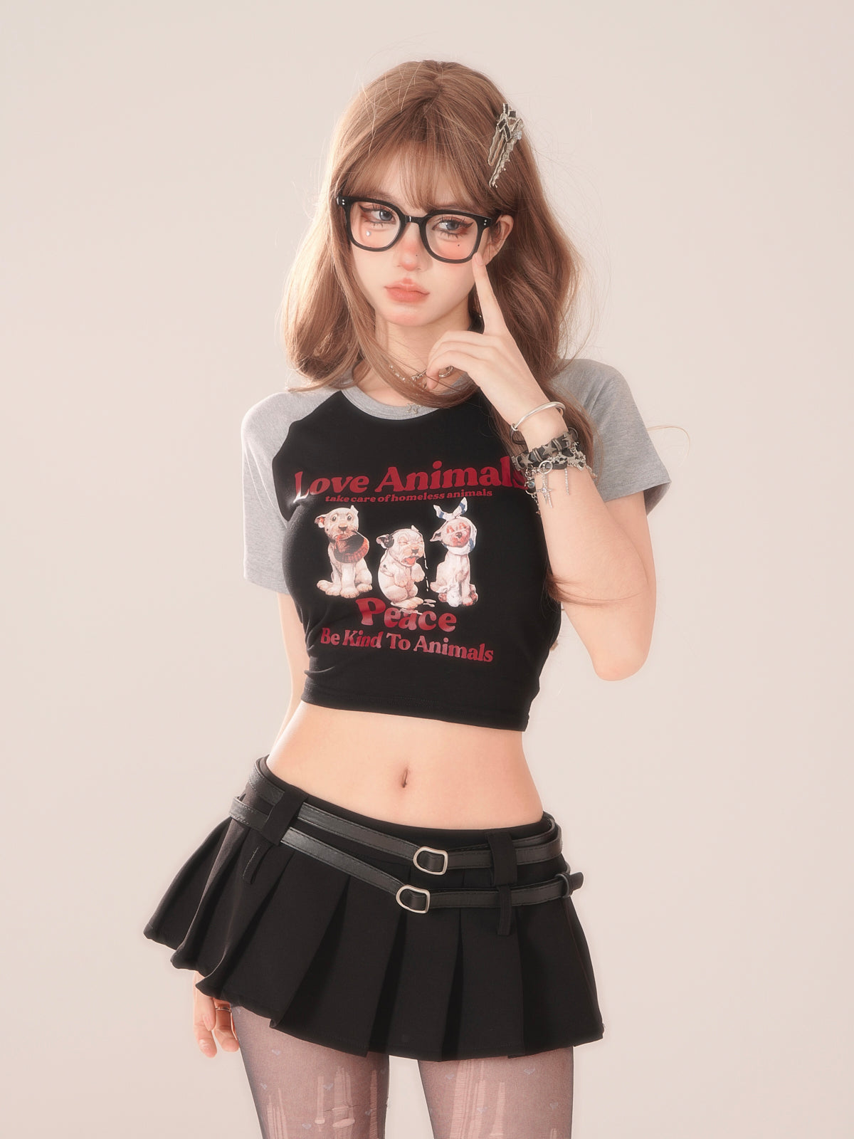 Round Animal Sleeve Plug-In T-Shirt Neck