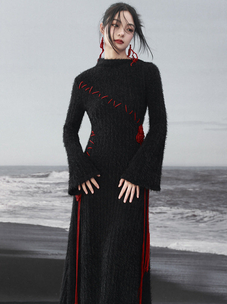 Kontrastkleid Rose Unregelmäßig Rot Strickärmel Dunkel Schwarz Glocke