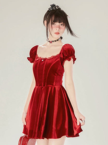 パフスリーブスエードレッドドレス