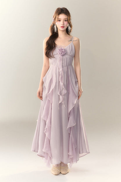 Rosenkleid mit schwerer Rüschenarbeit