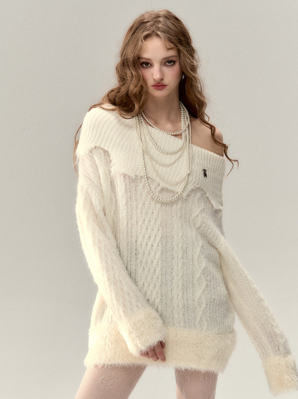 Schulterfreies, einspitziges Felltop