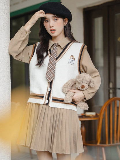 College-Strickhemd mit Plissee und Weste