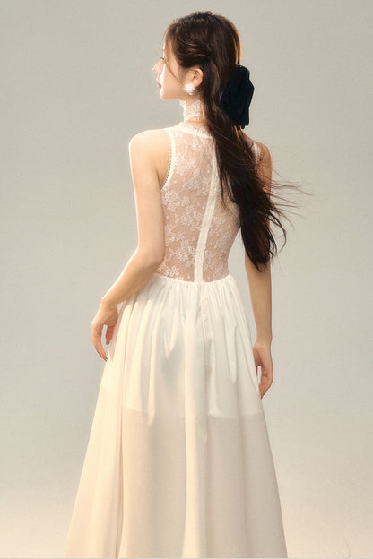 Französisches weißes rückenfreies Premium-Kleid