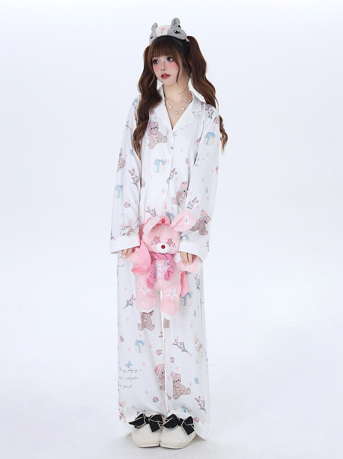 Süßer Pyjama Schlafbär