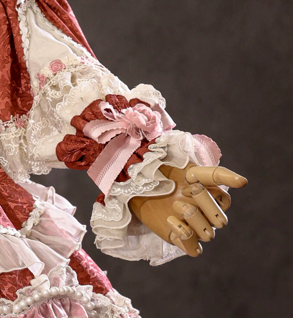 Antique Cake Rose Moonlight arm sleeve with lace and bows by BR Thorn Rose