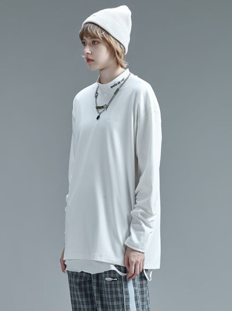 Oberteile mit Logo und mittelhohem Kragen