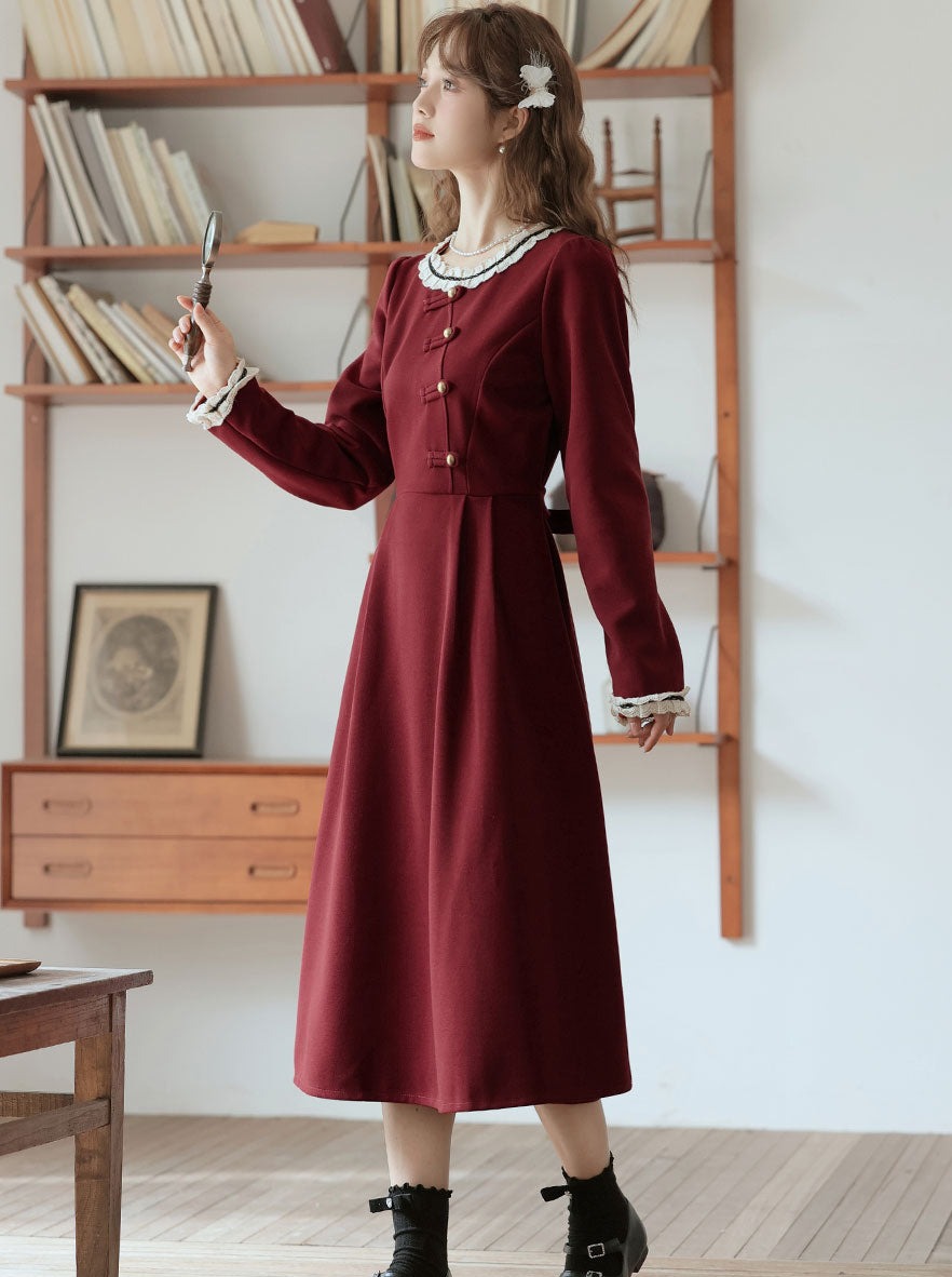 Süßes dunkles Retro-Spitzenkleid