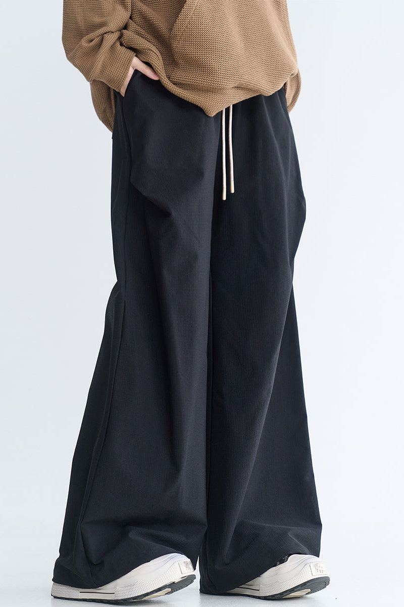 ミニマリストなワイドレッグカジュアルパンツ