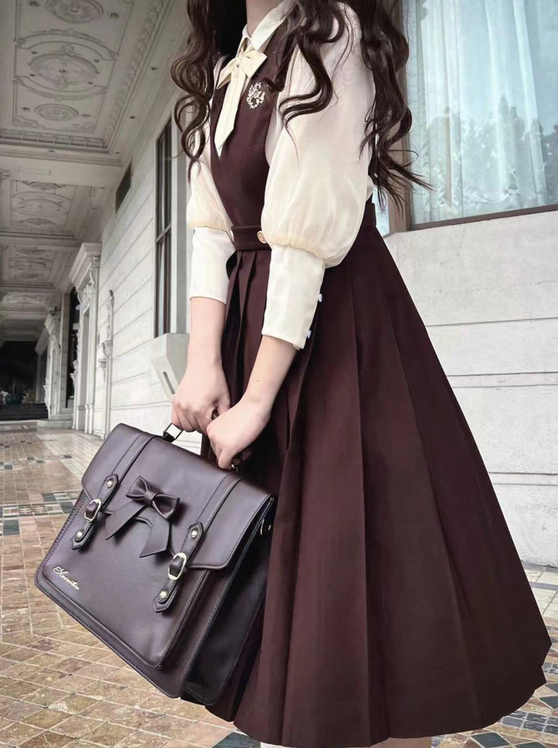 カレッジベストスカート シフォン + シャツスタイル クリームアクセサリー インナーリボン Vネック