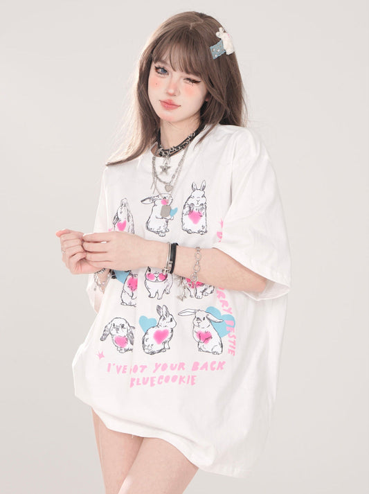 デザインイラストTシャツ キュートなアーティスティックなゆるいウサギ