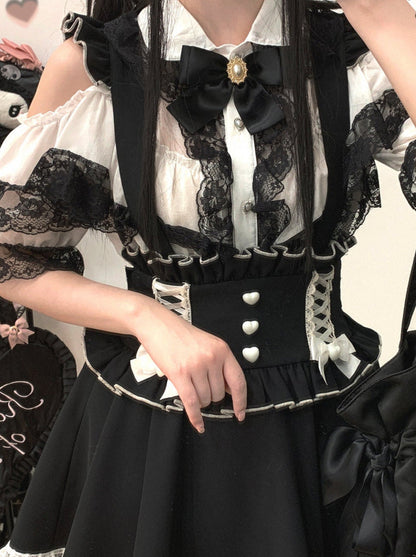 Spitzenrock mit Rüschen-Schulterriemen und Love Back